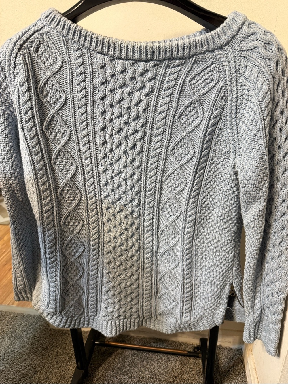 LL Bean Women’s Signature Cable Knit Fisherman Sweater Sz M light blue side zip